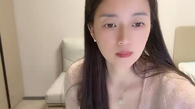 Snapshot of A-xena chatting on 18, 10, 2025 A-xena online show from 18, 10, 2025