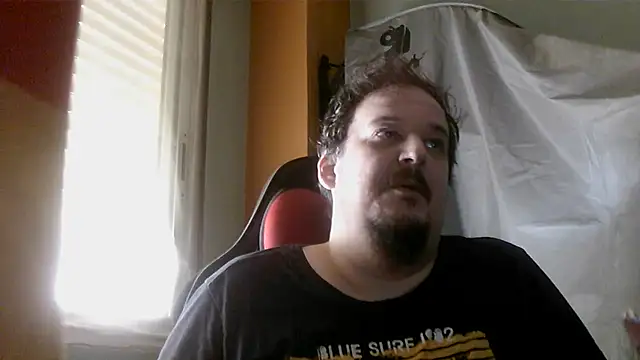 Snapshot of porkorossy chatting on 4, 7, 2026 porkorossy online show from 4, 7, 2026