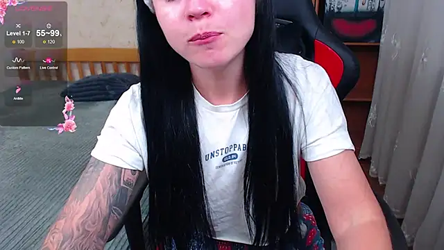 JuicyJess online show from 6, 11, 2025