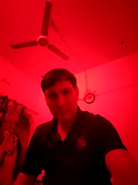 Snapshot of ZIMMY25 chatting on 25, 11, 2025 ZIMMY25 online show from 25, 11, 2025