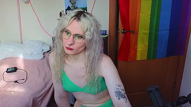 Snapshot of Lori_Myaf chatting on 2, 6, 2026 Lori Myaf online show from 2, 6, 2026