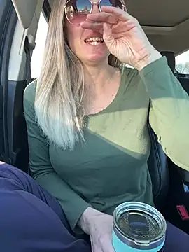 ItsDanniG online show from 13, 1, 2025