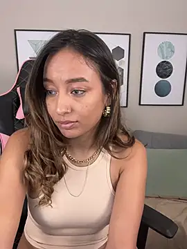 DianaHopson online show from 4, 3, 2025