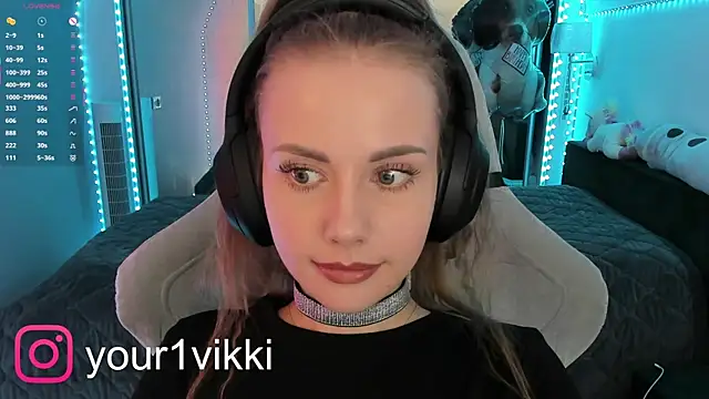 Snapshot of Vikki_Cheese chatting on 28, 2, 2025 Vikki Cheese online show from 28, 2, 2025