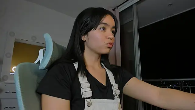 Olivia xd  online show from 8, 12, 2024