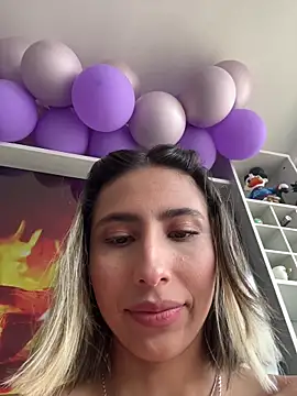 Ameellie online show from 12, 11, 2025