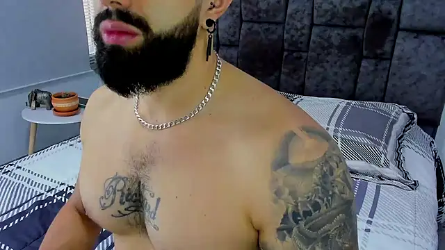 Snapshot of Zack_Froone chatting on 27, 1, 2025 Zack Froone online show from 27, 1, 2025