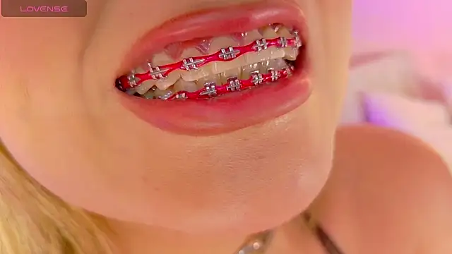 Snapshot of alison_collins chatting on 1, 3, 2026 alison collins online show from 1, 3, 2026