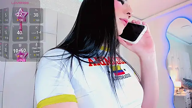 Snapshot of andrea_alvarz chatting on 11, 7, 2026 andrea alvarz online show from 11, 7, 2026