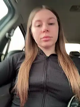 MilissaSee online show from 4, 3, 2025