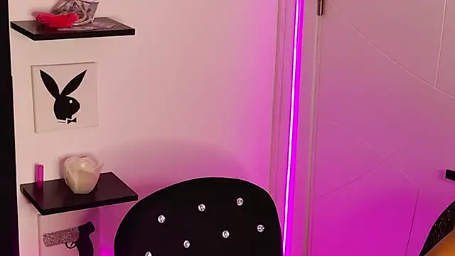 Snapshot of MissAmeliaa chatting on 21, 9, 2025 MissAmeliaa online show from 21, 9, 2025