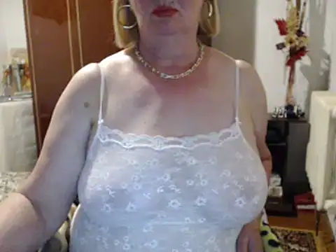 Secretfox online show from 3, 6, 2026