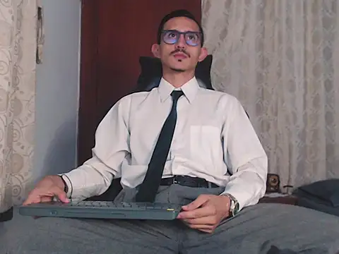 HomeAloneK online show from 21, 10, 2025