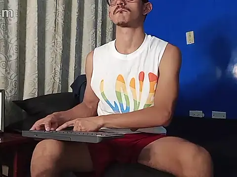 HomeAloneK online show from 16, 11, 2025