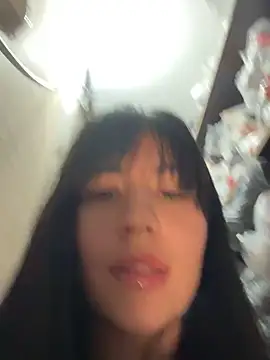 Snapshot of kim_monti chatting on 26, 12, 2024 kim monti online show from 26, 12, 2024