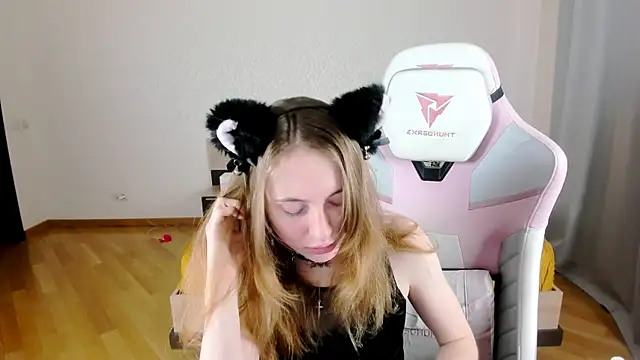 Cowell Adelina online show from 21, 9, 2025