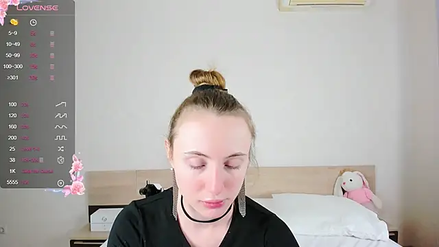 Cowell Adelina online show from 7, 10, 2025