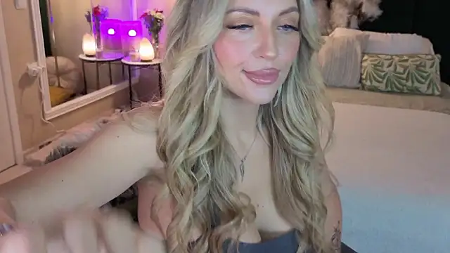 Snapshot of JoanneGG chatting on 1, 2, 2026 JoanneGG online show from 1, 2, 2026