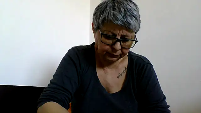 roseblak42 online show from 26, 3, 2026