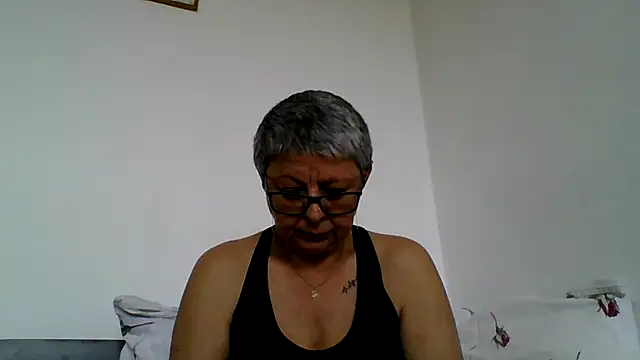 roseblak42 online show from 25, 5, 2026