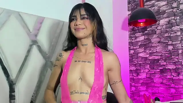 Snapshot of Trinna_harperr chatting on 31, 12, 2024 Trinna harperr online show from 31, 12, 2024