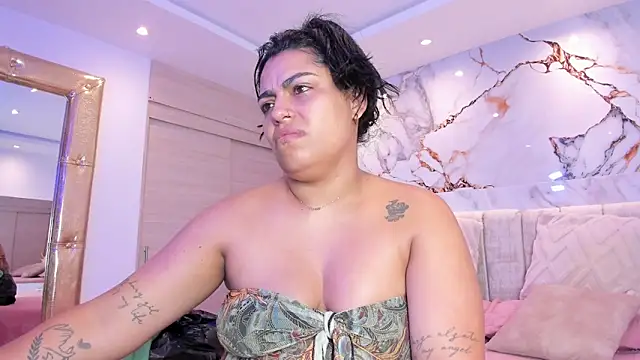 kiana cream online show from 18, 12, 2025