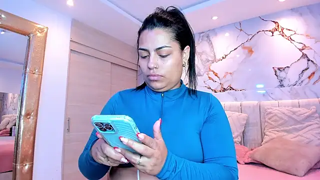 kiana cream online show from 5, 3, 2026