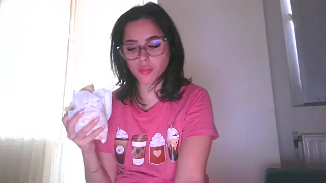 LovelyJulliette online show from 26, 10, 2025