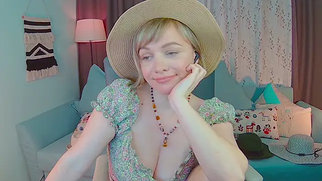 NandiSmile online show from 19, 2, 2025