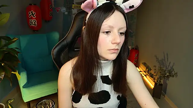 Snapshot of VeliraBraitberg chatting on 20, 12, 2024 VeliraBraitberg online show from 20, 12, 2024