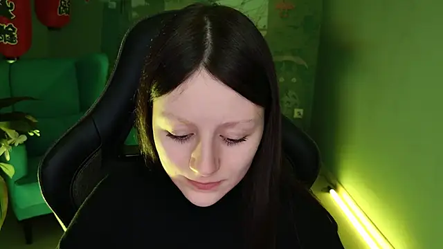 Snapshot of VeliraBraitberg chatting on 25, 12, 2024 VeliraBraitberg online show from 25, 12, 2024