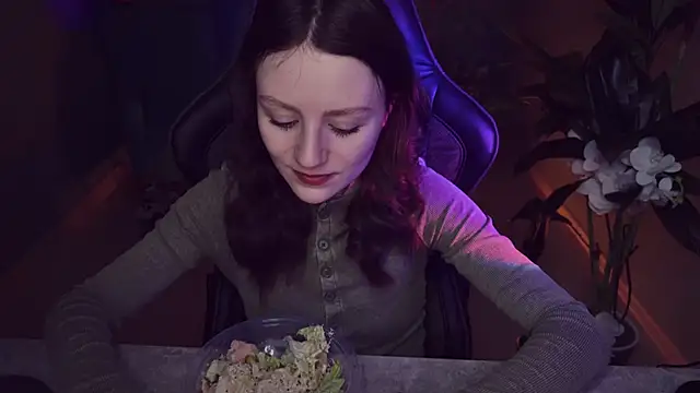 Snapshot of VeliraBraitberg chatting on 7, 2, 2025 VeliraBraitberg online show from 7, 2, 2025