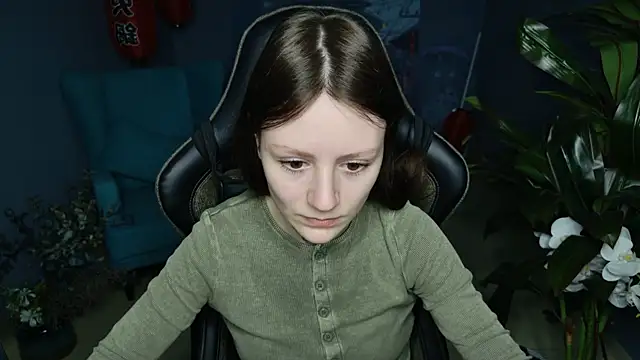 Snapshot of VeliraBraitberg chatting on 5, 3, 2025 VeliraBraitberg online show from 5, 3, 2025