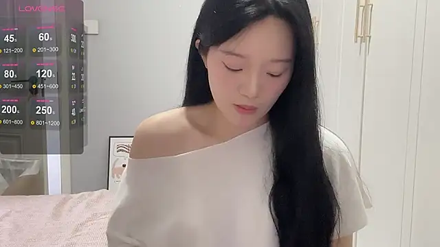 rose-u online show from 28, 9, 2025