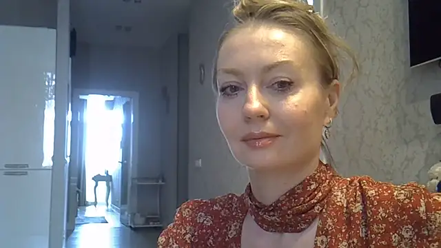 Snapshot of ZarinaSwift chatting on 30, 5, 2026 ZarinaSwift online show from 30, 5, 2026