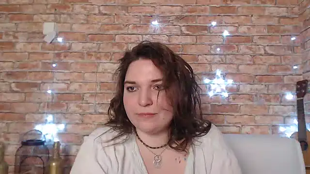 Amelia Kiss  online show from 31, 12, 2024