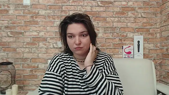 Amelia Kiss  online show from 23, 10, 2025