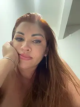 Bruninhaa34 online show from 12, 2, 2025