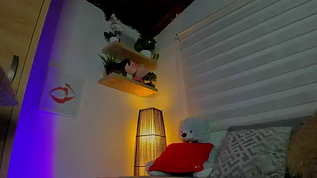 eva-slim- online show from 3, 2, 2026