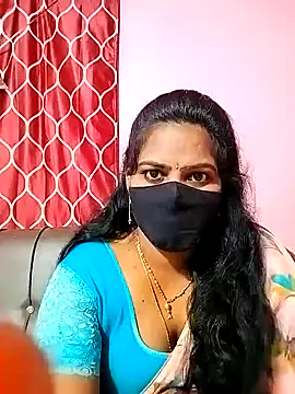 melina214 online show from 13, 1, 2025