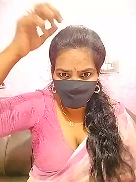 Snapshot of melina214 chatting on 20, 7, 2026 melina214 online show from 20, 7, 2026