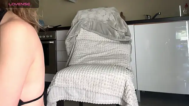 Snapshot of Missy_baby chatting on 3, 2, 2025 Missy baby online show from 3, 2, 2025