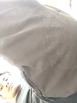 Snapshot of top_user_s chatting on 21, 3, 2025 top user s online show from 21, 3, 2025