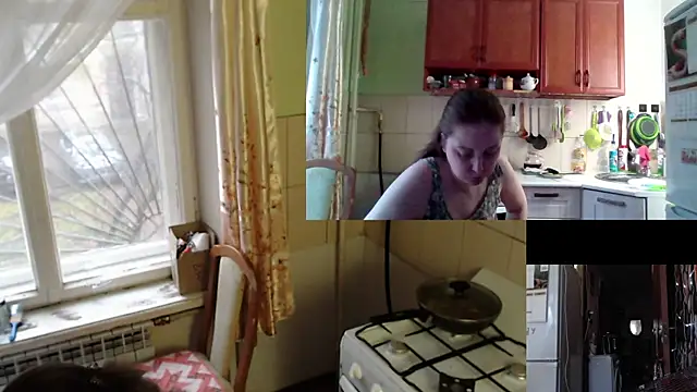 Sakura Green online show from 5, 11, 2025