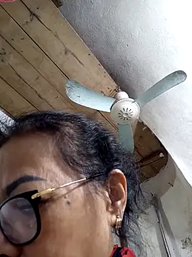 Hotestlove online show from 21, 11, 2025