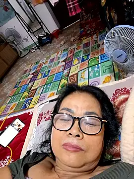 Hotestlove online show from 6, 3, 2026