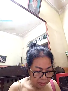 Hotestlove online show from 7, 3, 2026