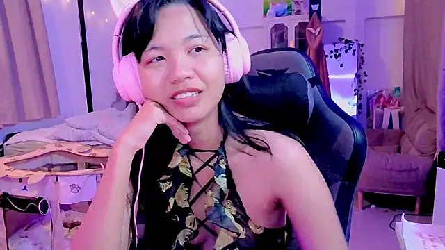 Kana G online show from 6, 3, 2025