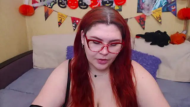 JuliaKeln online show from 25, 10, 2025