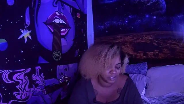 Snapshot of AutumnHart chatting on 11, 12, 2024 AutumnHart online show from 11, 12, 2024